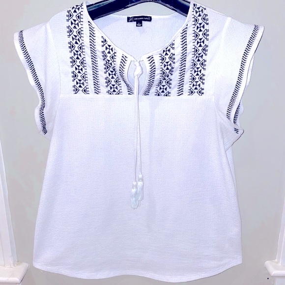 Adrianna Papell Tops - Adrianna Papell top